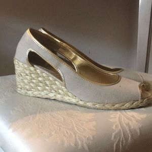 Slip on sandals/Never been worn